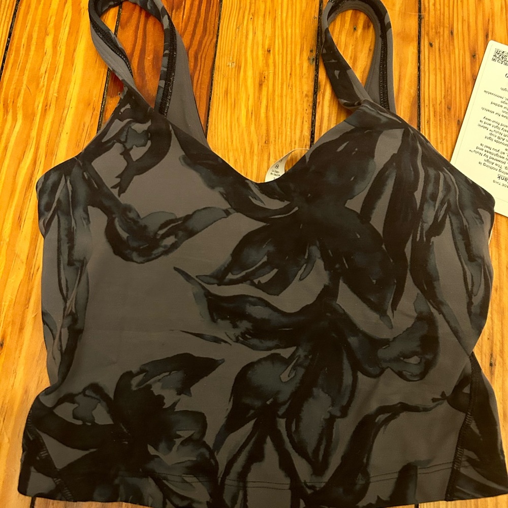 NWT: Lululemon Align tank.